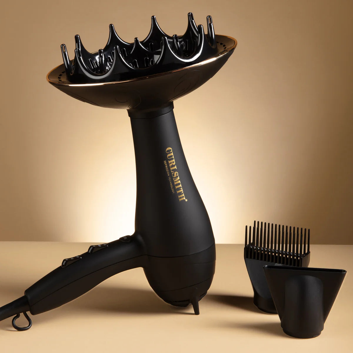 Curlsmith Defrizzion Dryer & XXL Diffuser Zwart